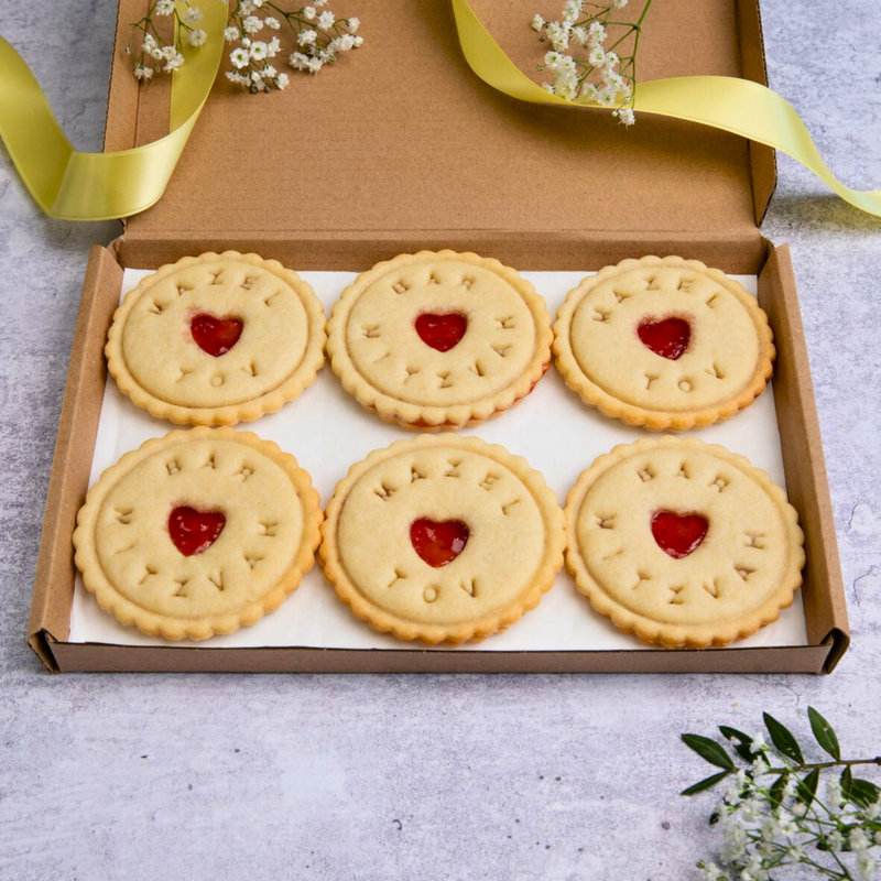 Bar/Bat Mitzvah biscuits: Six jammy heart cookies in gift box, with message 'Bar/Bat Mitzvah"