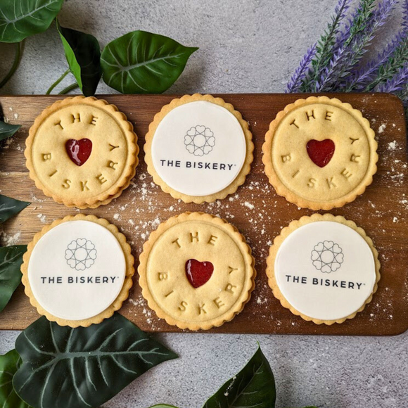 Gift box of 6 branded biscuits: 3 jammy  & 3 with "The Biskery" logo.