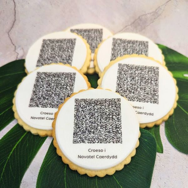 Cookies with the qr code on them